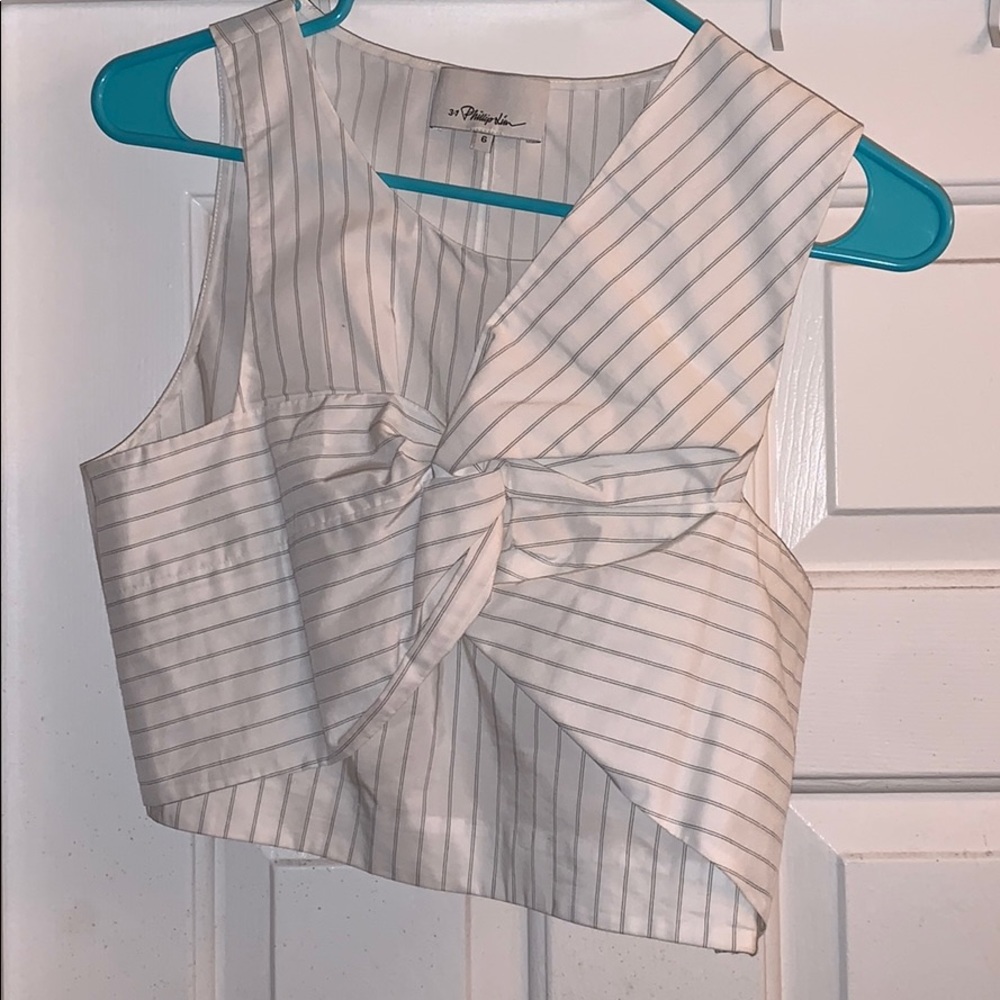 Zip crop top